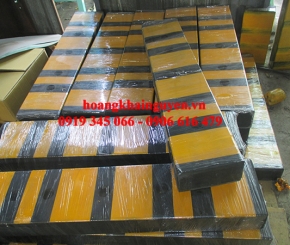 Đệm cao su chống va nhà bè