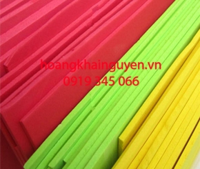 Mút xốp màu vàng
