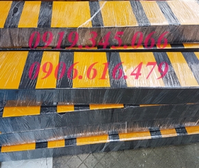 Đệm cao su chống va kcn sóng thần