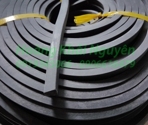 Ron cao su kỹ thuật quận 7